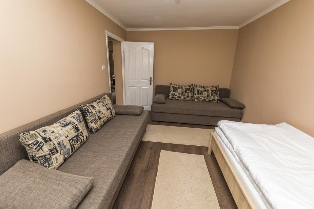 Dolce Vita Apartman Ньїредьгаза Екстер'єр фото